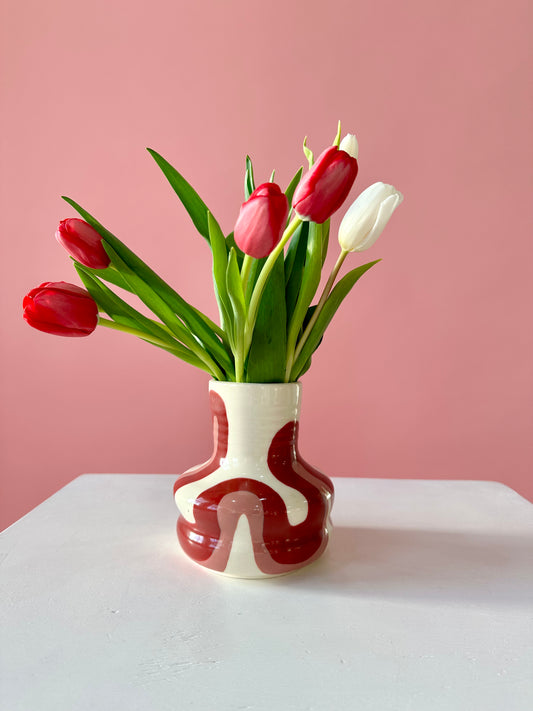 pink & red wavy vase